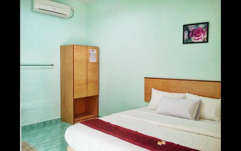 Rose Inn Motel Kuah Room photo